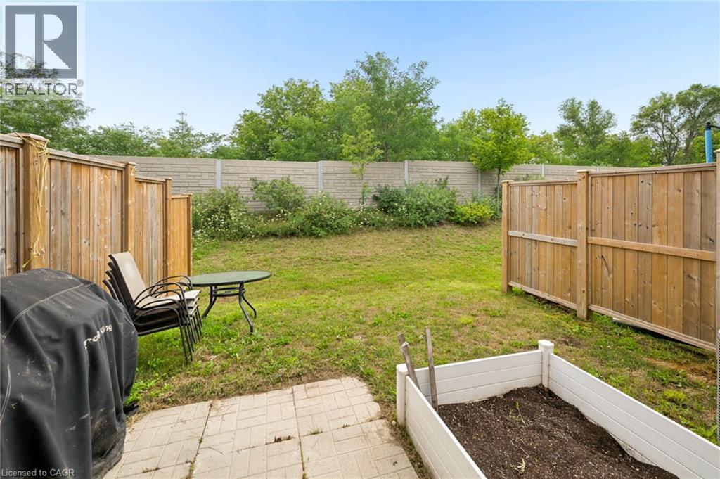 166 Deerpath Drive Unit# 49, Guelph, Ontario  N1K 0E2 - Photo 34 - 40854305