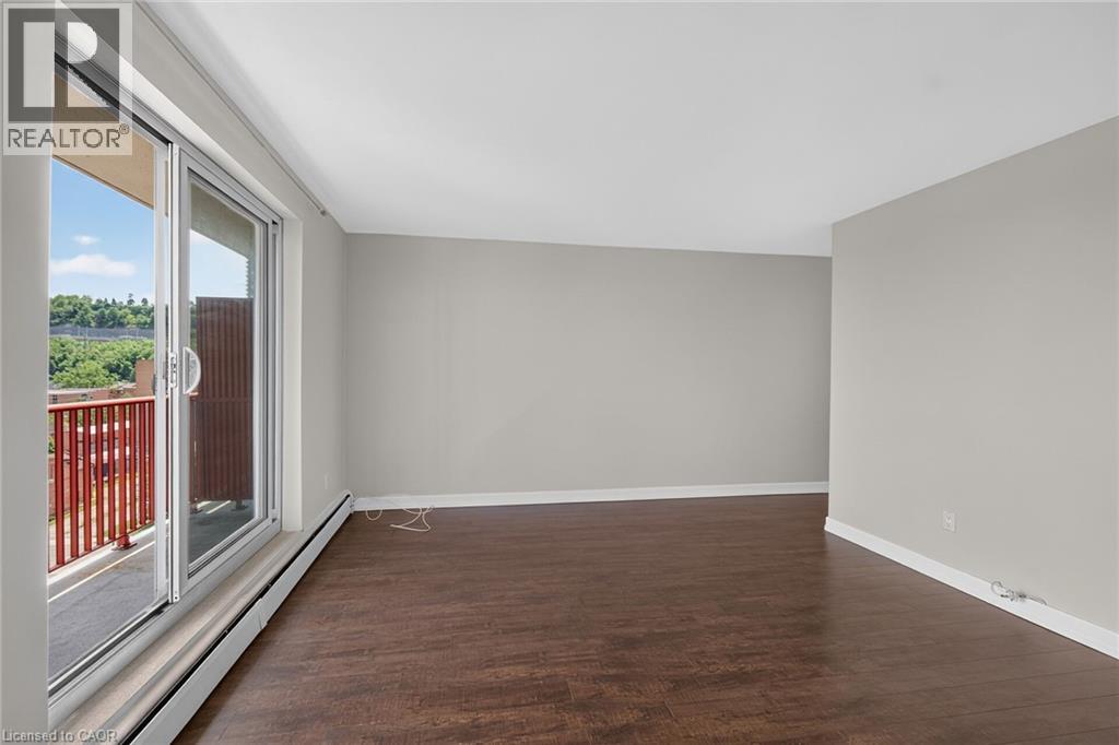 141 S Catharine Street S Unit# 1004, Hamilton, Ontario  L8N 2J7 - Photo 9 - 40854422