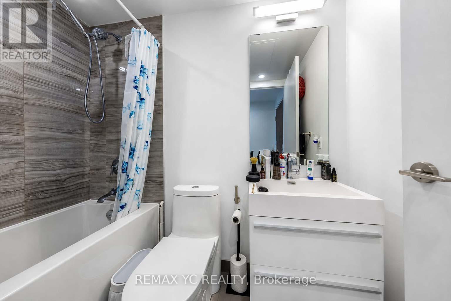 3708 - 39 Roehampton Avenue, Toronto, Ontario  M4P 0G1 - Photo 14 - C13658074