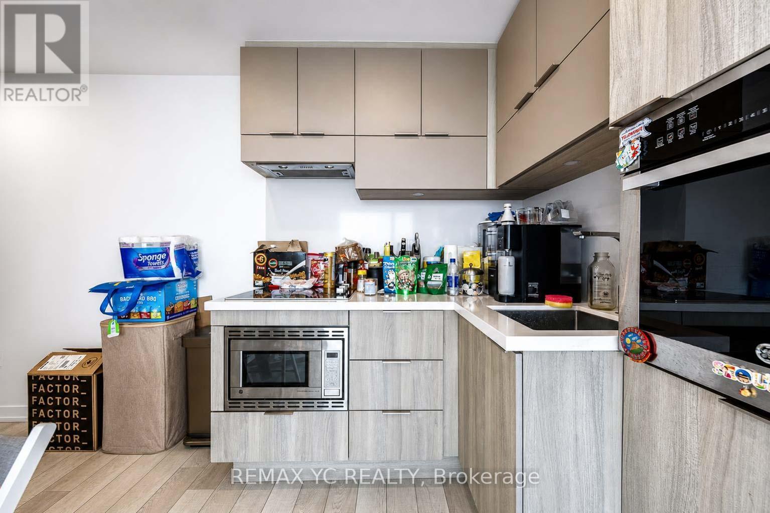 3708 - 39 Roehampton Avenue, Toronto, Ontario  M4P 0G1 - Photo 4 - C13658074