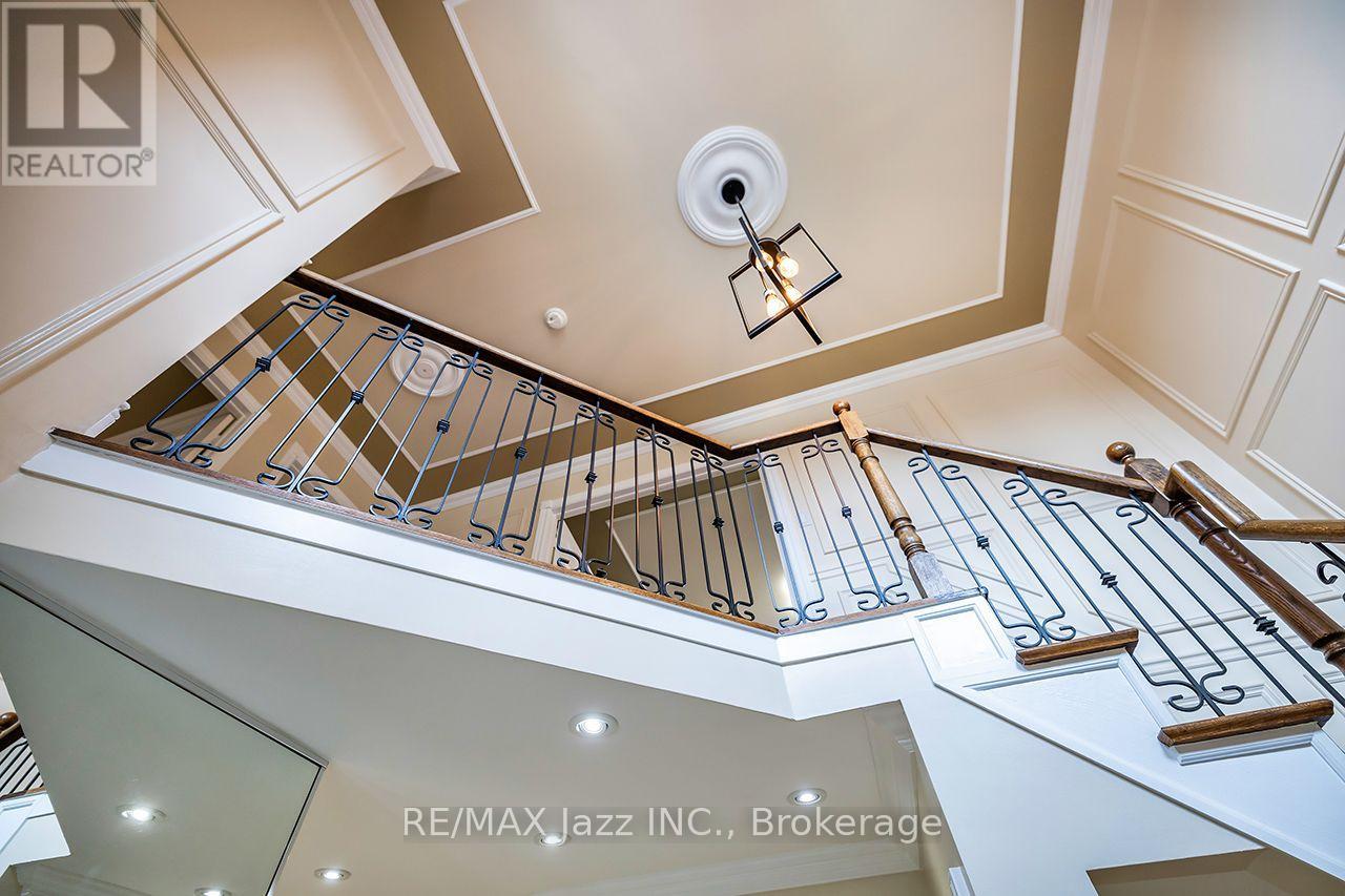 626 Strouds Lane, Pickering, Ontario  L1V 4T3 - Photo 18 - E13658266