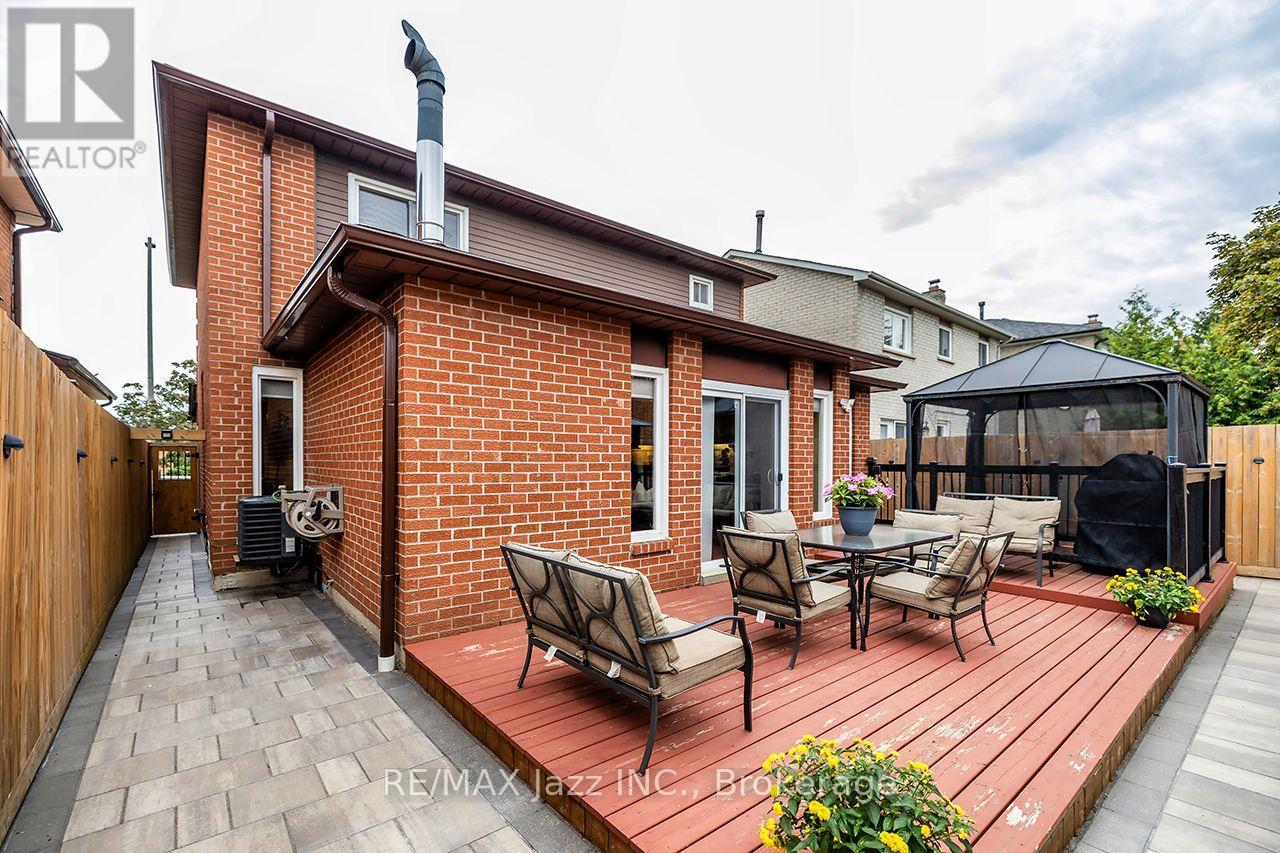 626 Strouds Lane, Pickering, Ontario  L1V 4T3 - Photo 42 - E13658266