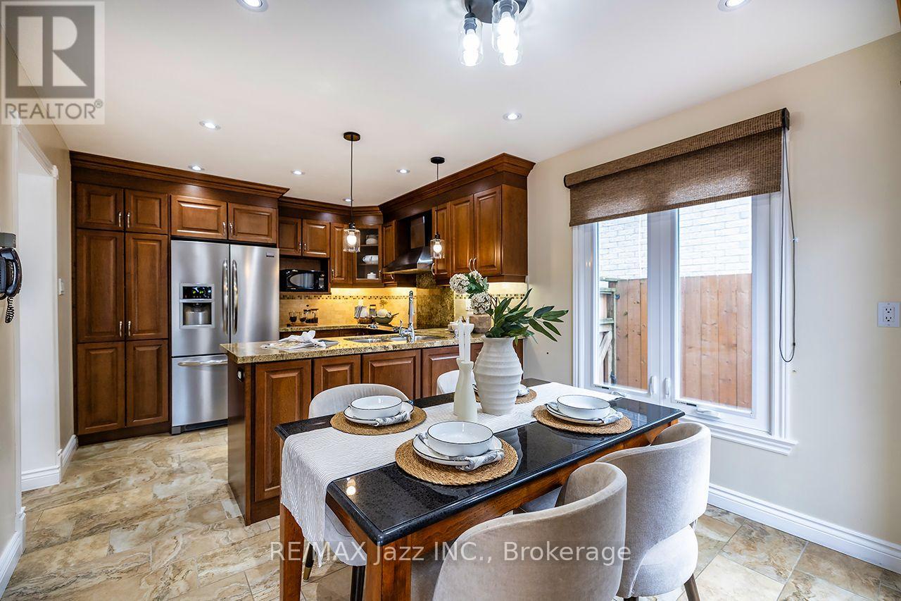626 Strouds Lane, Pickering, Ontario  L1V 4T3 - Photo 8 - E13658266