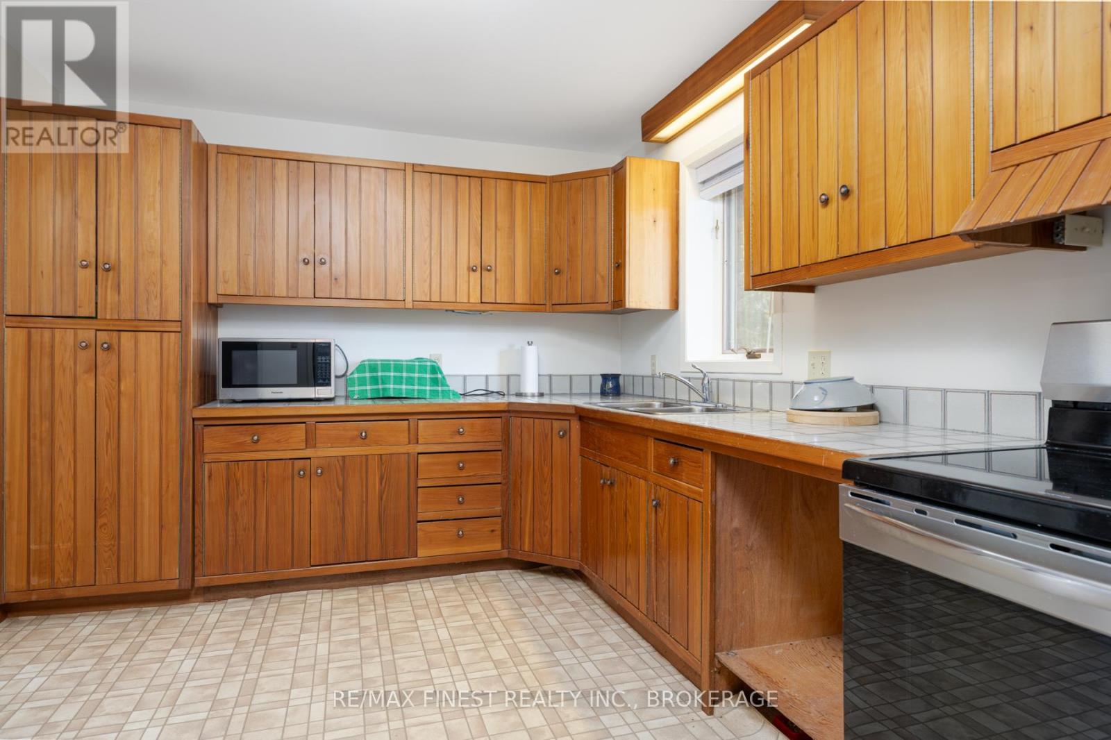 1141 Front Road, Kingston, Ontario  K7M 4M2 - Photo 8 - X13658378
