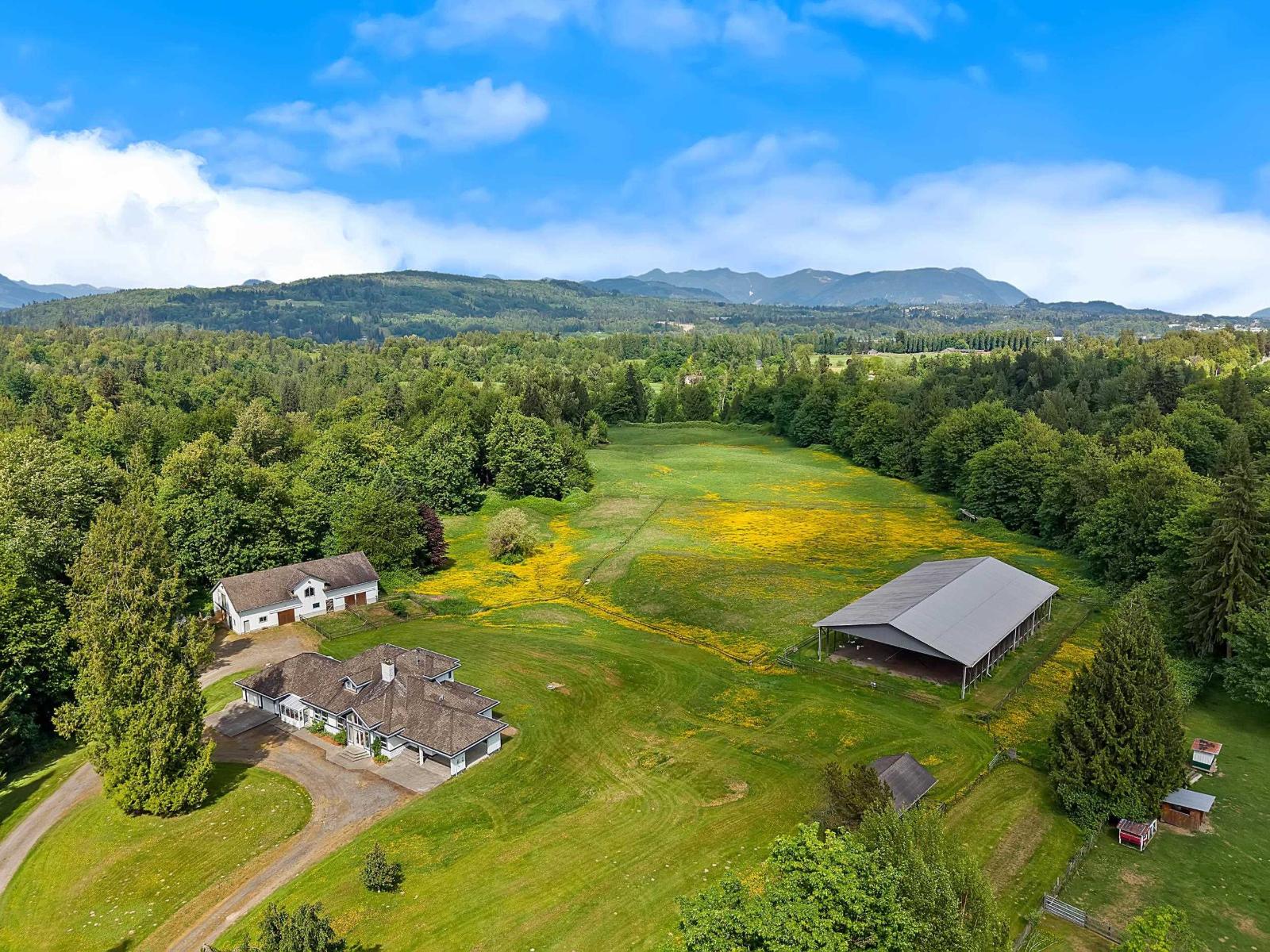 29598 Galahad Crescent, Abbotsford, British Columbia  V4X 2E4 - Photo 1 - R3154110