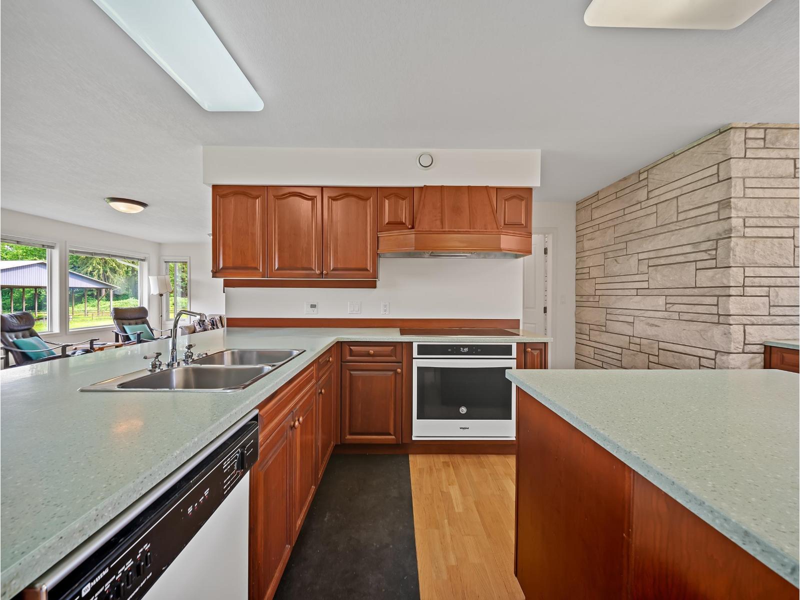 29598 Galahad Crescent, Abbotsford, British Columbia  V4X 2E4 - Photo 10 - R3154110