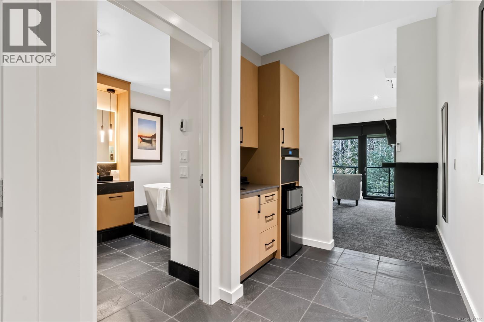 424 596 Marine Dr, Ucluelet, British Columbia  V0R 3A0 - Photo 4 - 1046290