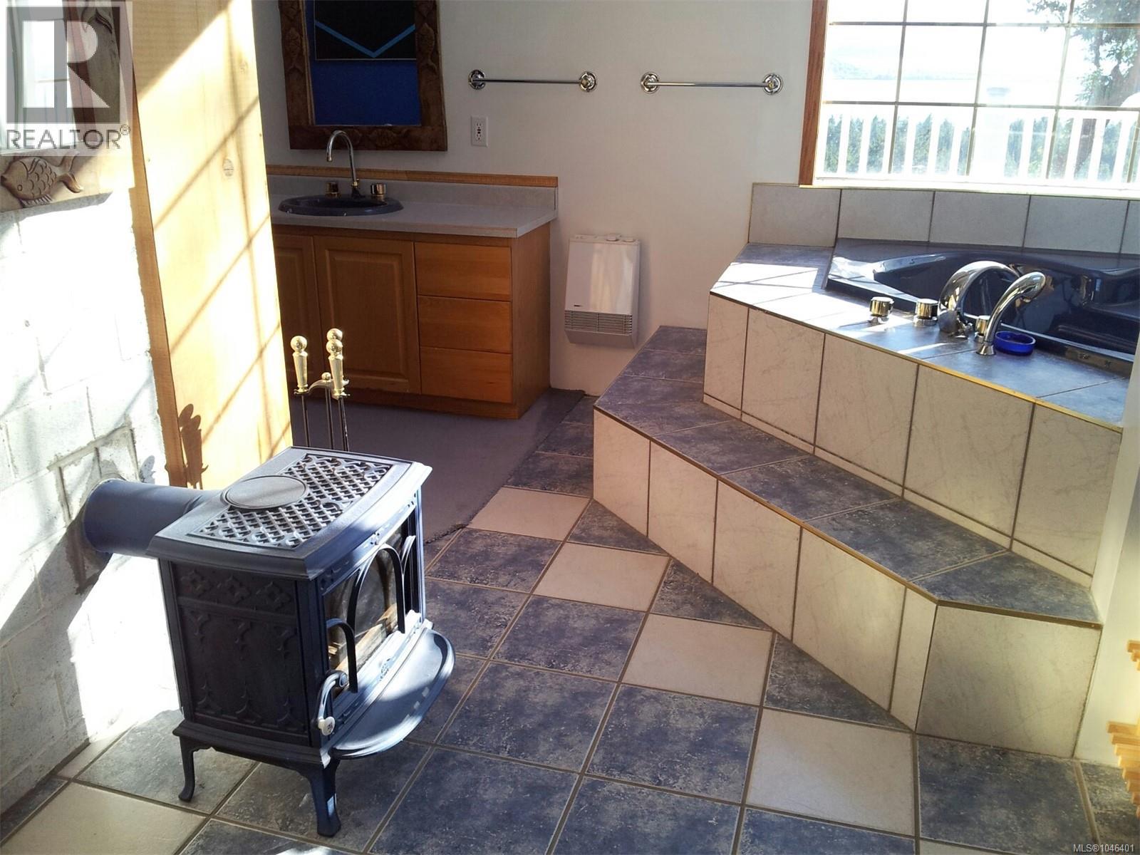 1059 Pat Burns Ave, Gabriola Island, British Columbia  V0R 1X2 - Photo 28 - 1046401