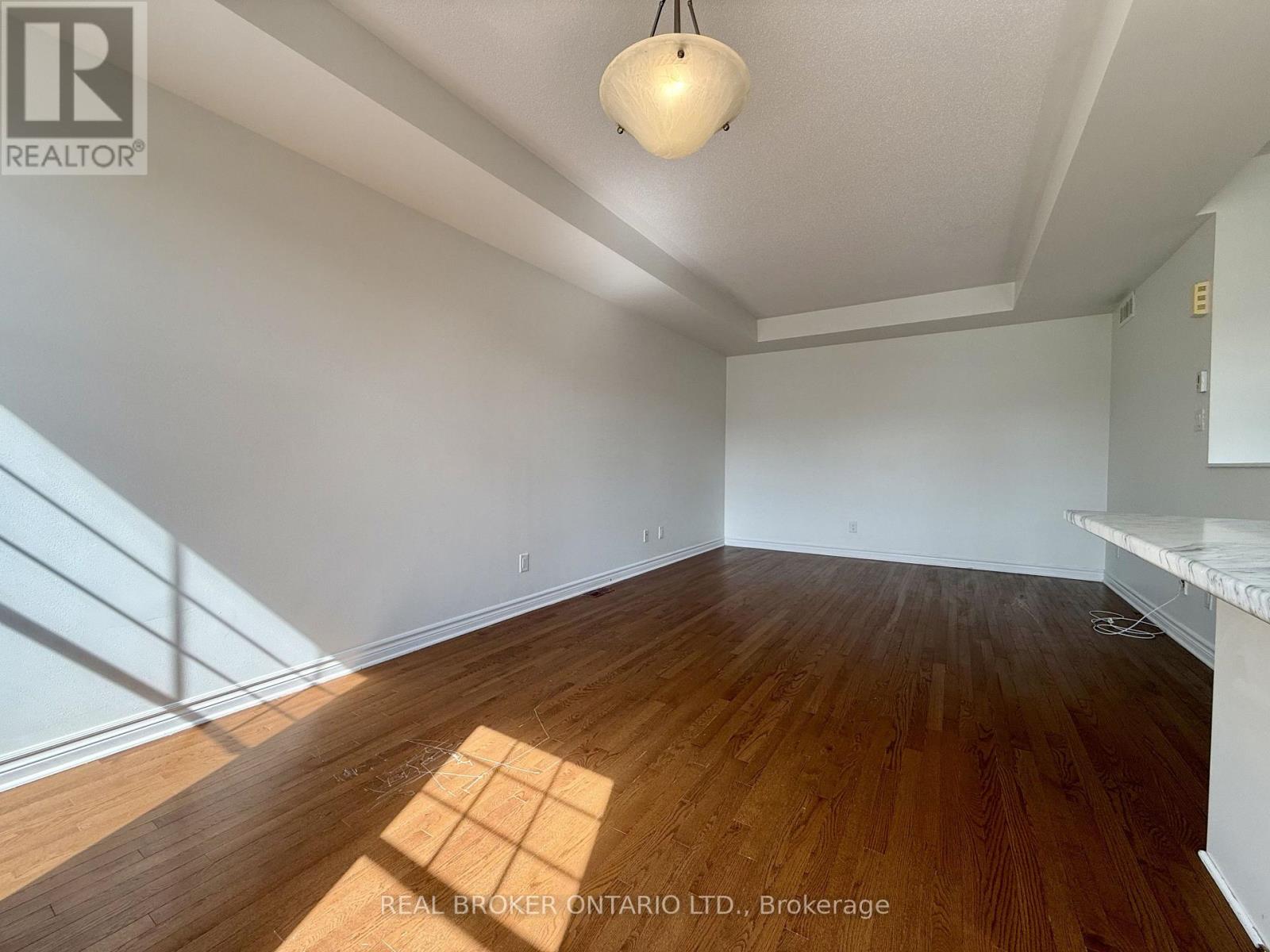 66 Fallengale Crescent, Ottawa, Ontario  K2T 0K9 - Photo 14 - X13658292