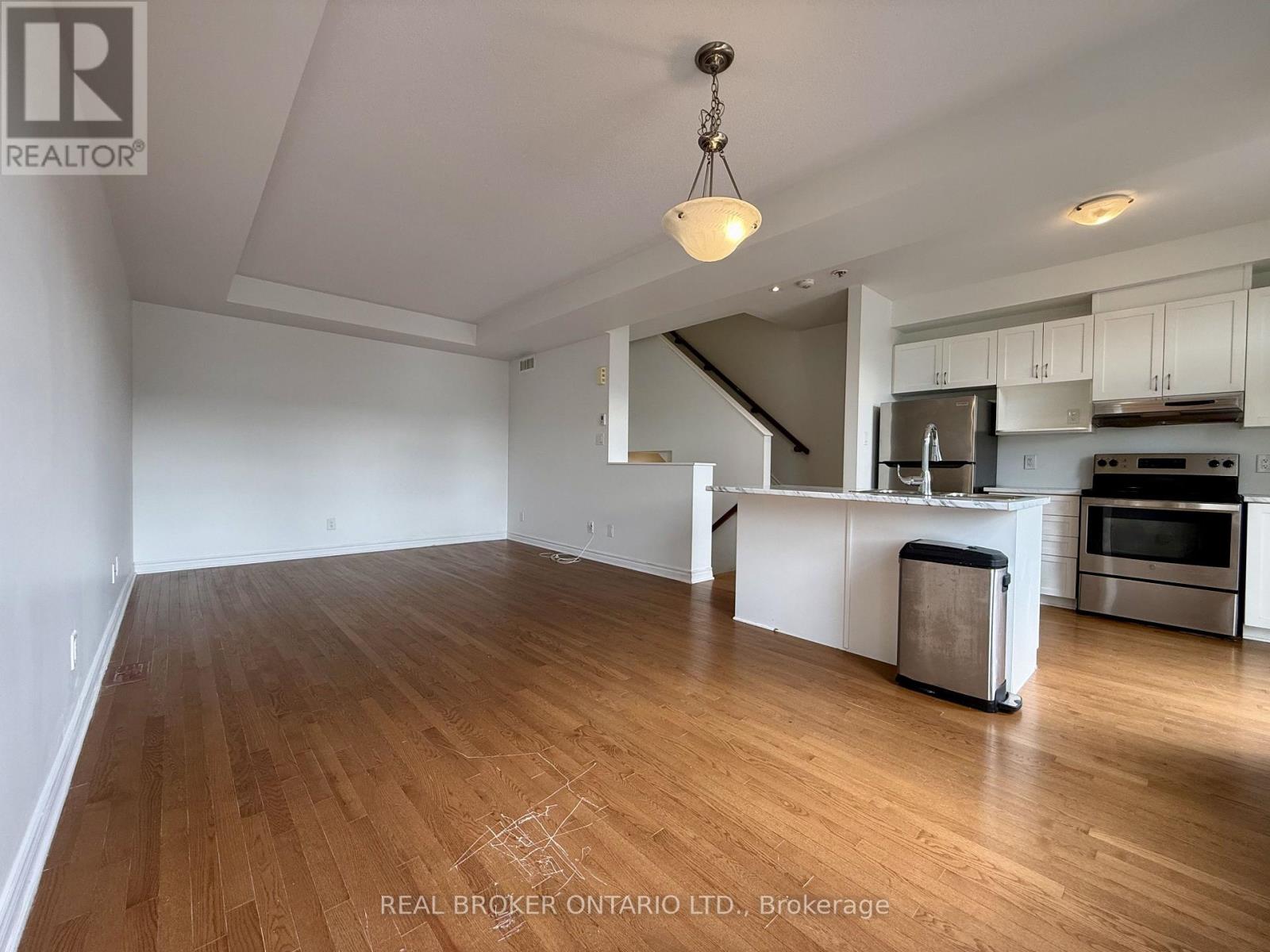 66 Fallengale Crescent, Ottawa, Ontario  K2T 0K9 - Photo 17 - X13658292