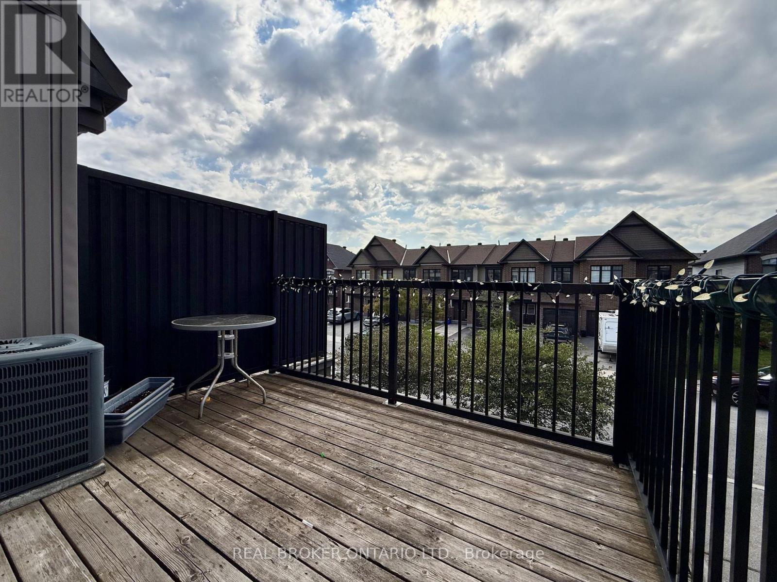 66 Fallengale Crescent, Ottawa, Ontario  K2T 0K9 - Photo 18 - X13658292