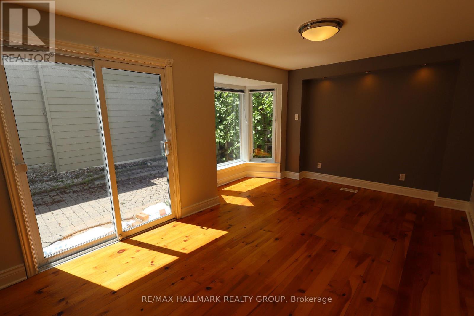 21 Electric Street, Ottawa, Ontario  K1M 1X5 - Photo 13 - X13658326