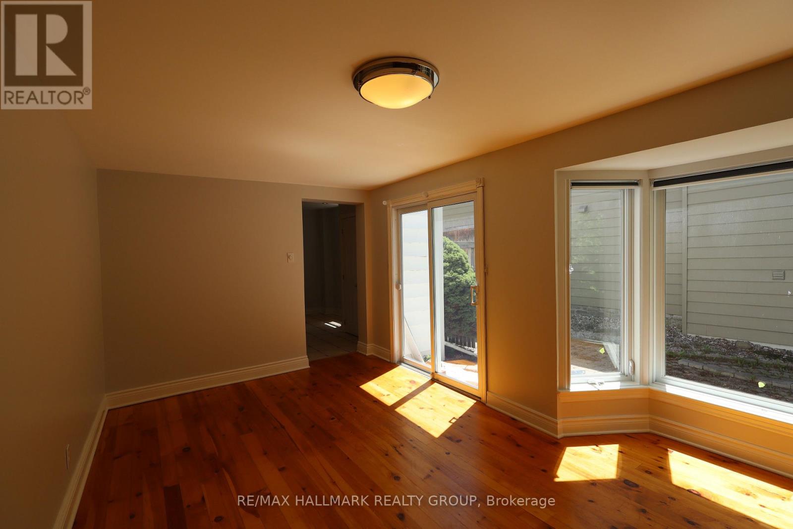 21 Electric Street, Ottawa, Ontario  K1M 1X5 - Photo 9 - X13658326