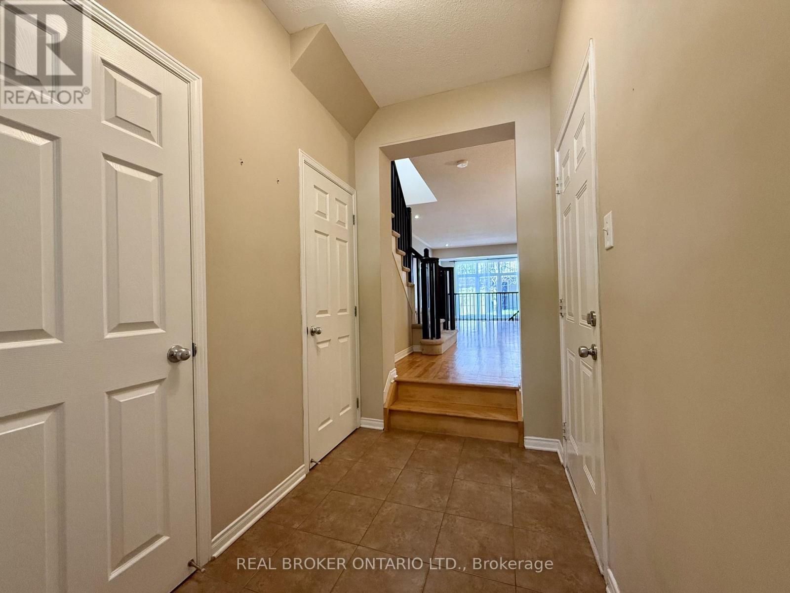 306 Aldworth Private, Ottawa, Ontario  K2S 0M8 - Photo 5 - X13658358