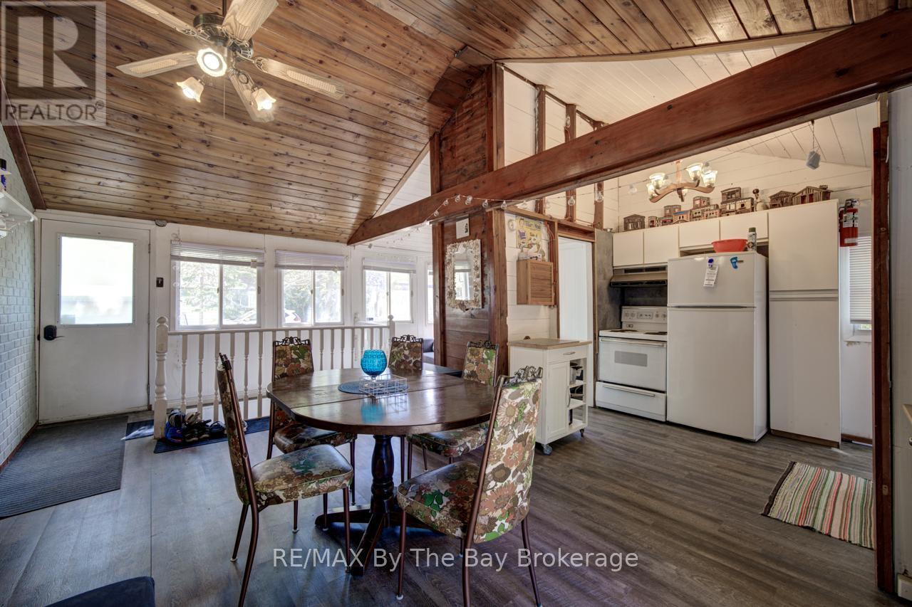 33 17th Street N, Wasaga Beach, Ontario  L9Z 2J1 - Photo 10 - S13245616