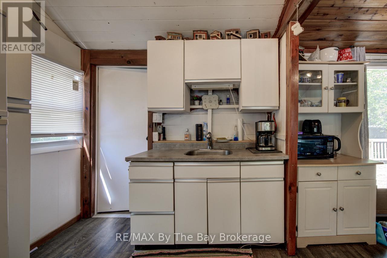 33 17th Street N, Wasaga Beach, Ontario  L9Z 2J1 - Photo 13 - S13245616