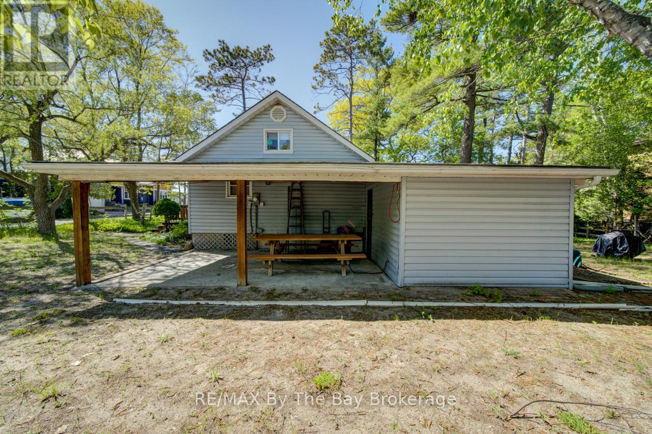 33 17th Street N, Wasaga Beach, Ontario  L9Z 2J1 - Photo 27 - S13245616