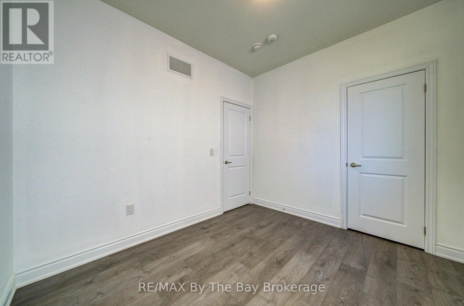 15 Union Boulevard, Wasaga Beach, Ontario  L9Z 0M6 - Photo 23 - S13559896