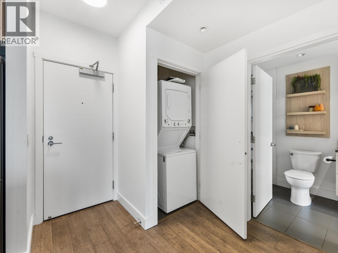 2108 3007 Glen Drive, Coquitlam, British Columbia  V3B 0L8 - Photo 18 - R3154079