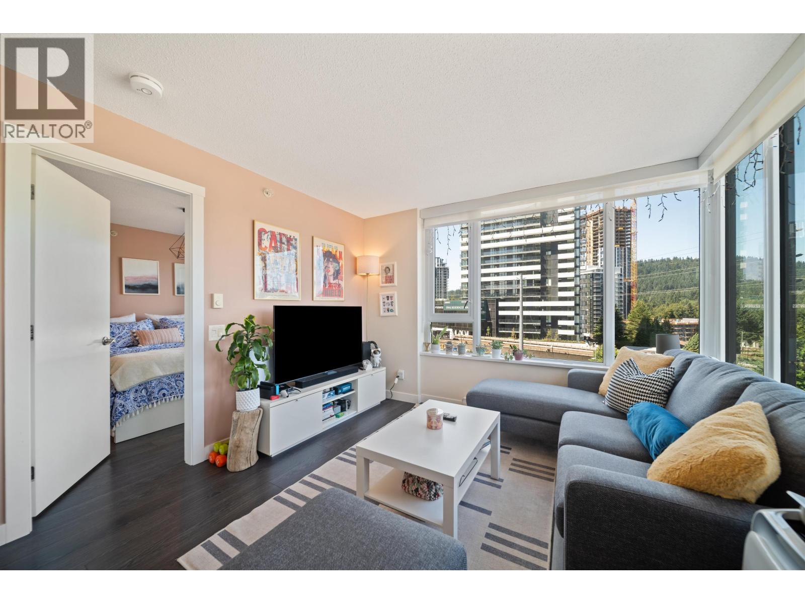 602 602 Como Lake Avenue, Coquitlam, British Columbia  V3J 0G2 - Photo 5 - R3154082