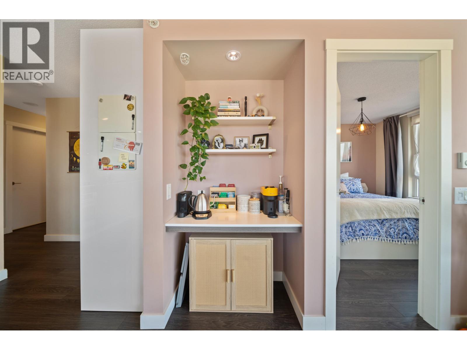 602 602 Como Lake Avenue, Coquitlam, British Columbia  V3J 0G2 - Photo 7 - R3154082