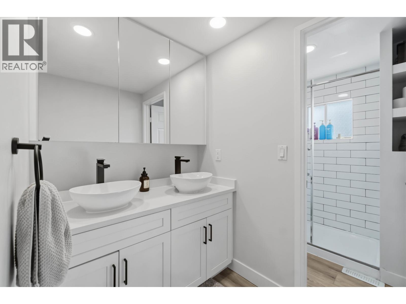 17 1195 Falcon Drive, Coquitlam, British Columbia  V3E 2H1 - Photo 17 - R3154087