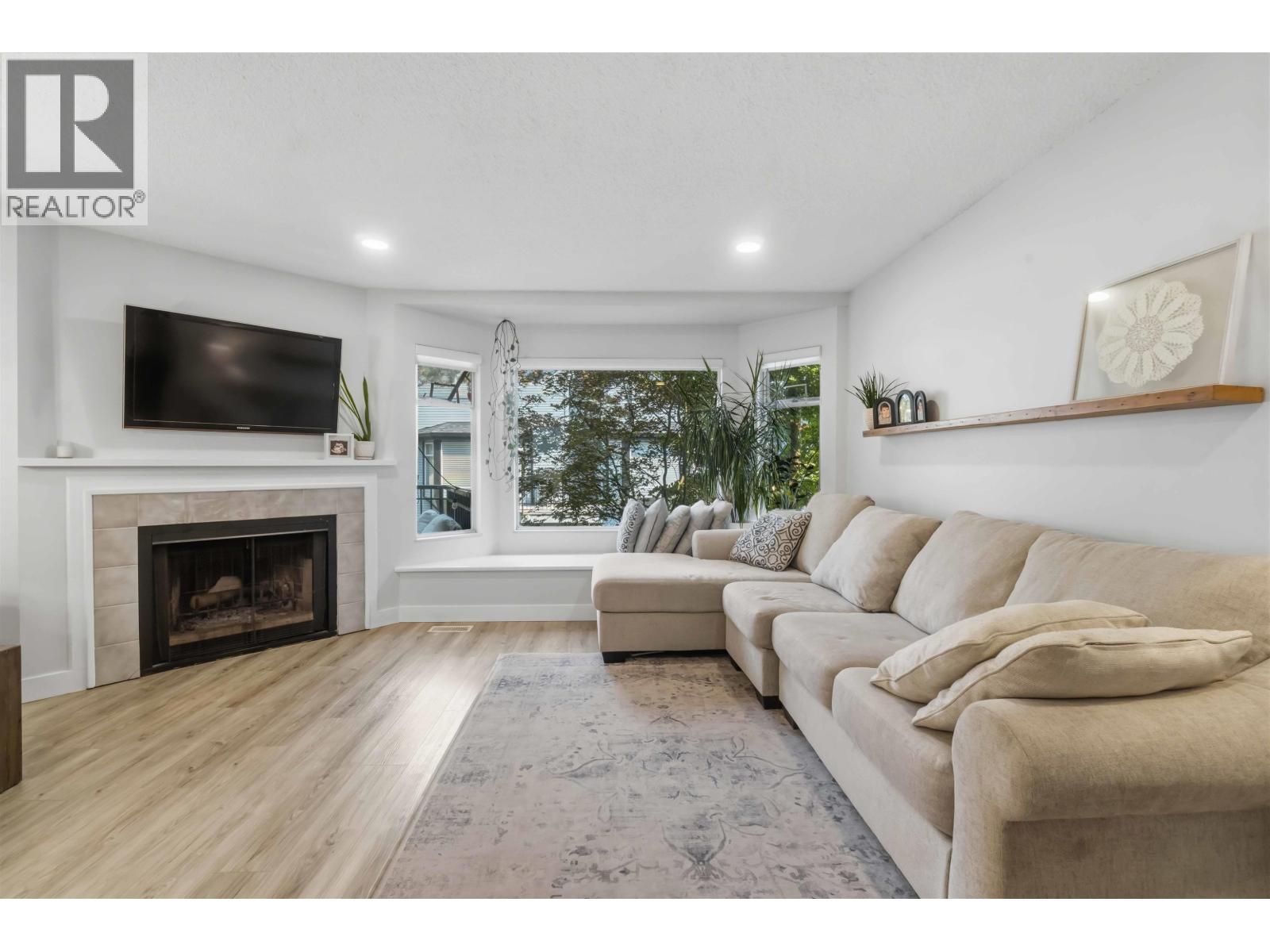 17 1195 Falcon Drive, Coquitlam, British Columbia  V3E 2H1 - Photo 7 - R3154087