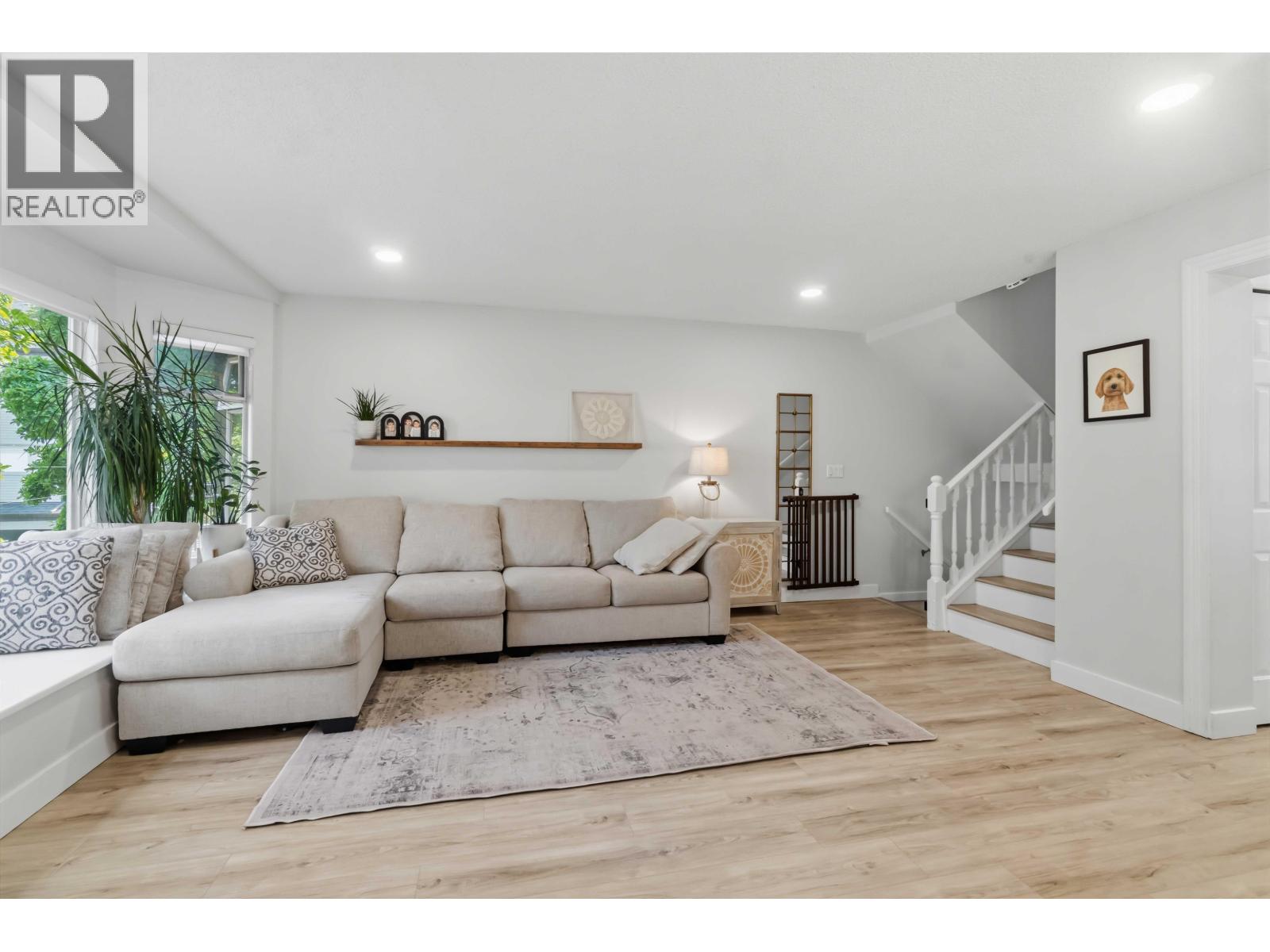 17 1195 Falcon Drive, Coquitlam, British Columbia  V3E 2H1 - Photo 9 - R3154087
