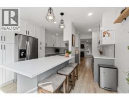17 1195 FALCON DRIVE, Coquitlam, British Columbia