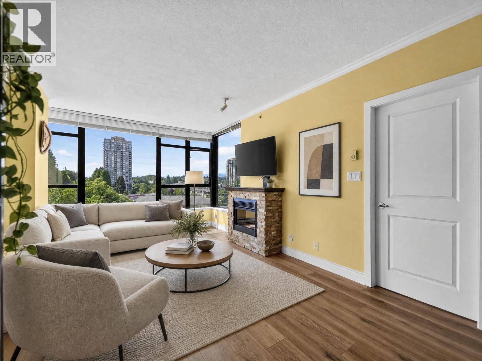 1101 11 E Royal Avenue, New Westminster, British Columbia  V3L 0A8 - Photo 1 - R3154093