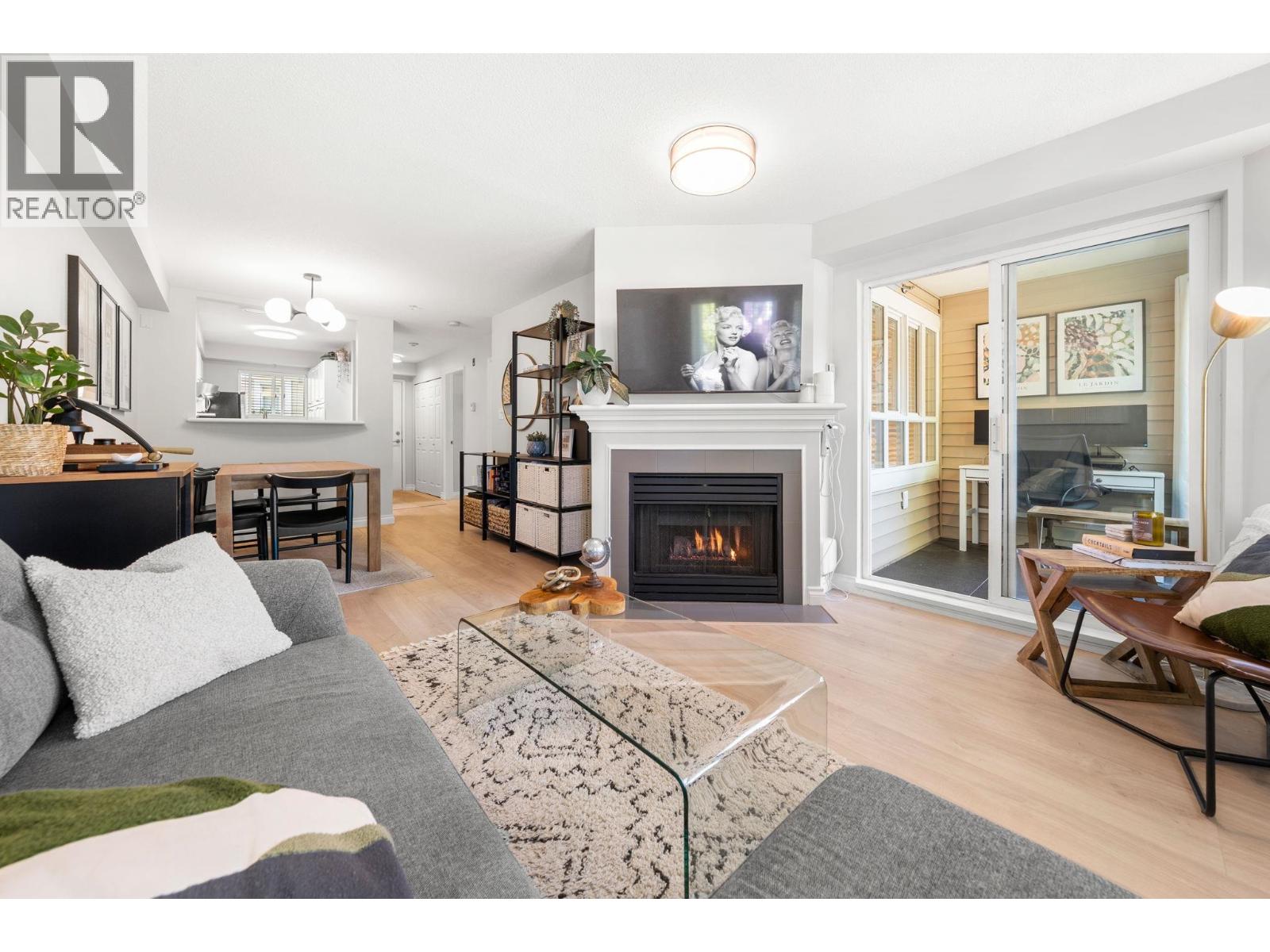 249 2565 W Broadway, Vancouver, British Columbia  V6K 2E9 - Photo 1 - R3154111