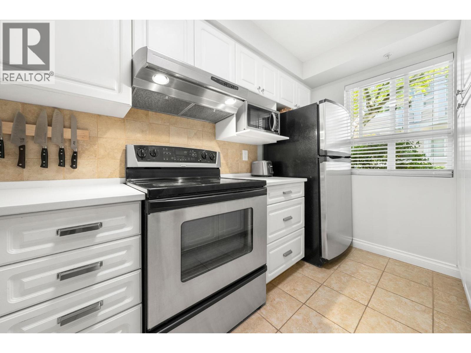 249 2565 W Broadway, Vancouver, British Columbia  V6K 2E9 - Photo 12 - R3154111