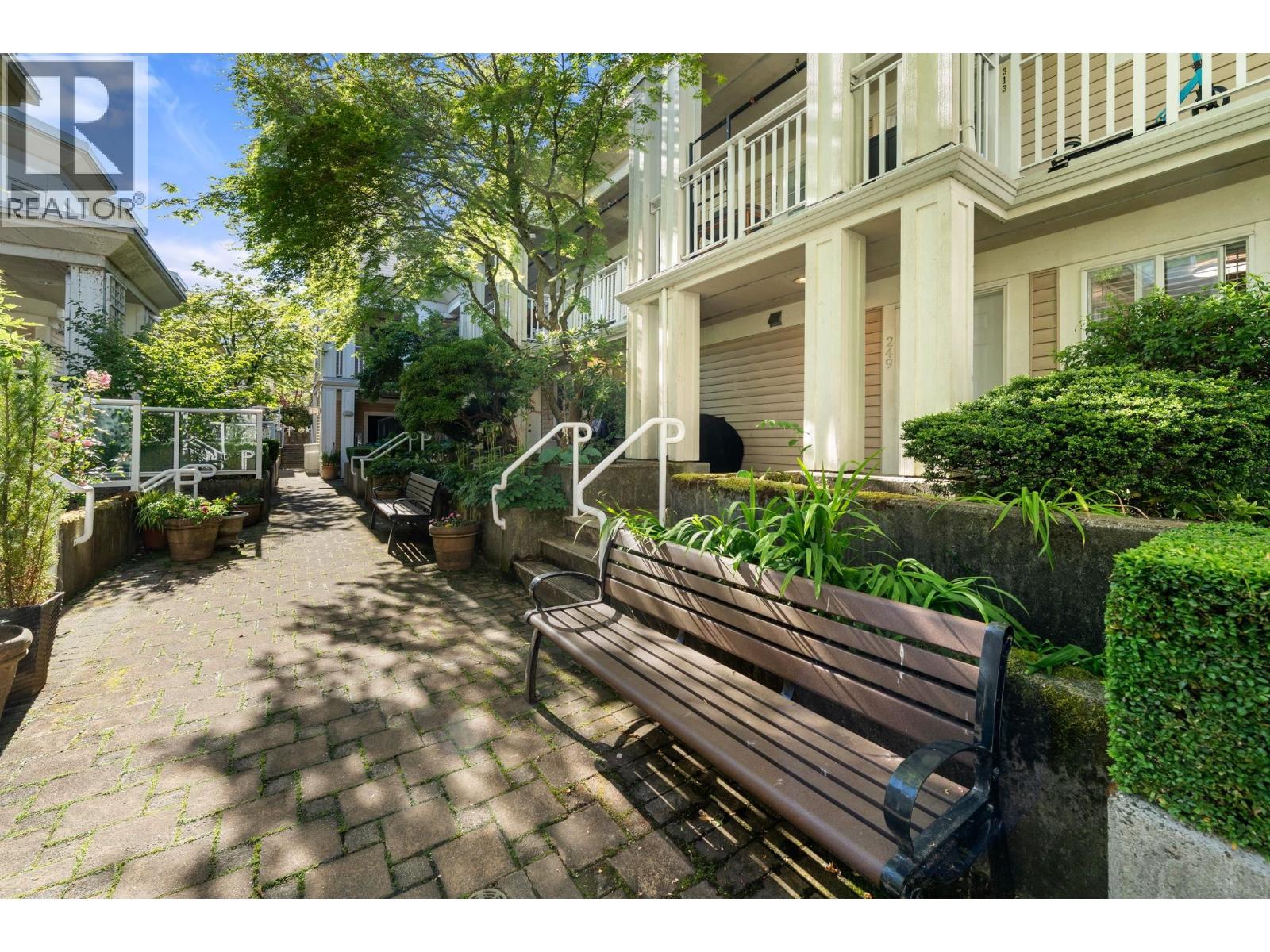 249 2565 W Broadway, Vancouver, British Columbia  V6K 2E9 - Photo 18 - R3154111
