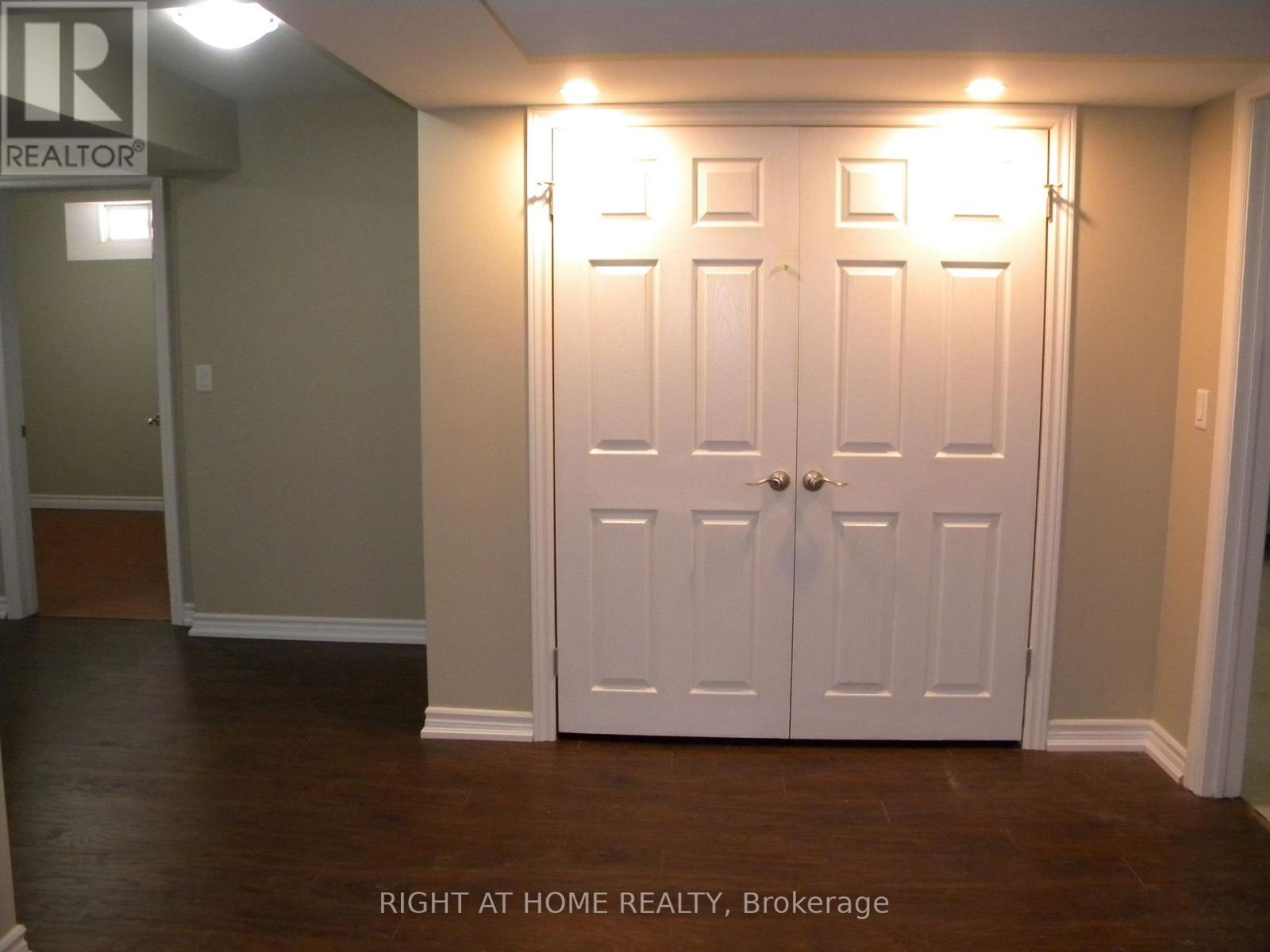 B - 42 Westminster Circle, Barrie, Ontario  L4M 0A4 - Photo 8 - S13556614
