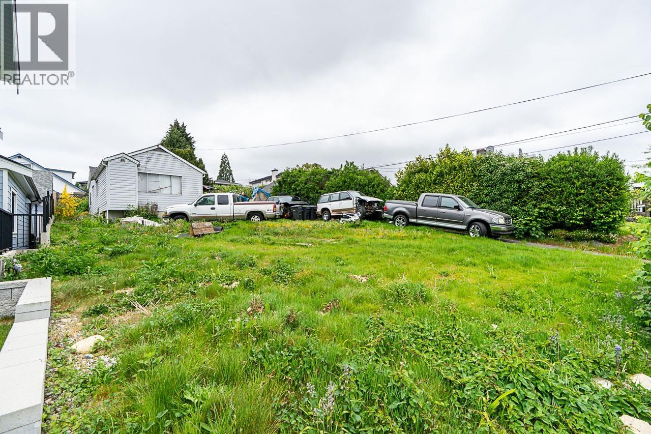 2235 Edinburgh Street, New Westminster, British Columbia  V3M 2Y2 - Photo 2 - R3154104