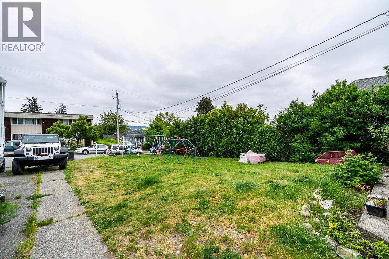 2233 Edinburgh Street, New Westminster, British Columbia V3M 2Y2 - Photo 5 - R3154106