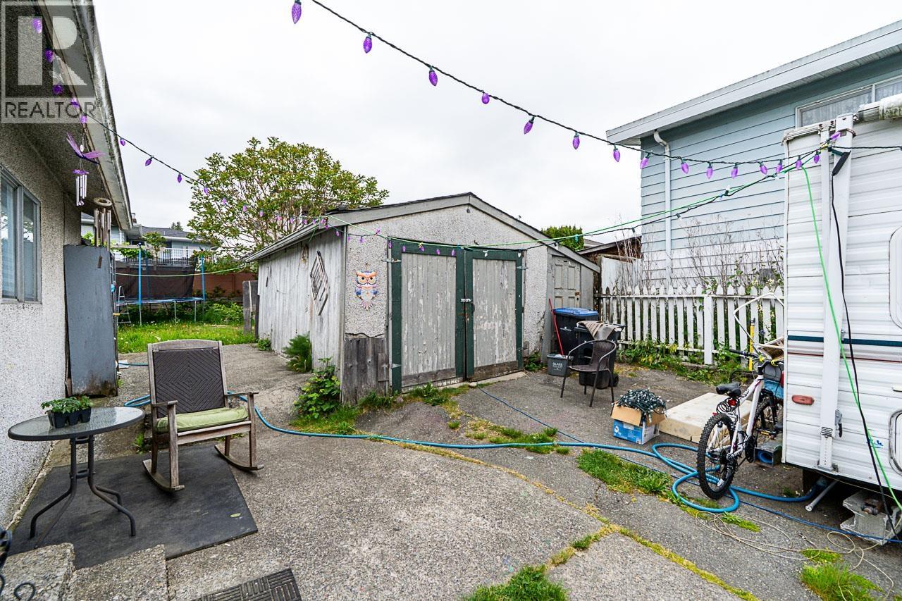 2233 Edinburgh Street, New Westminster, British Columbia V3M 2Y2 - Photo 6 - R3154106