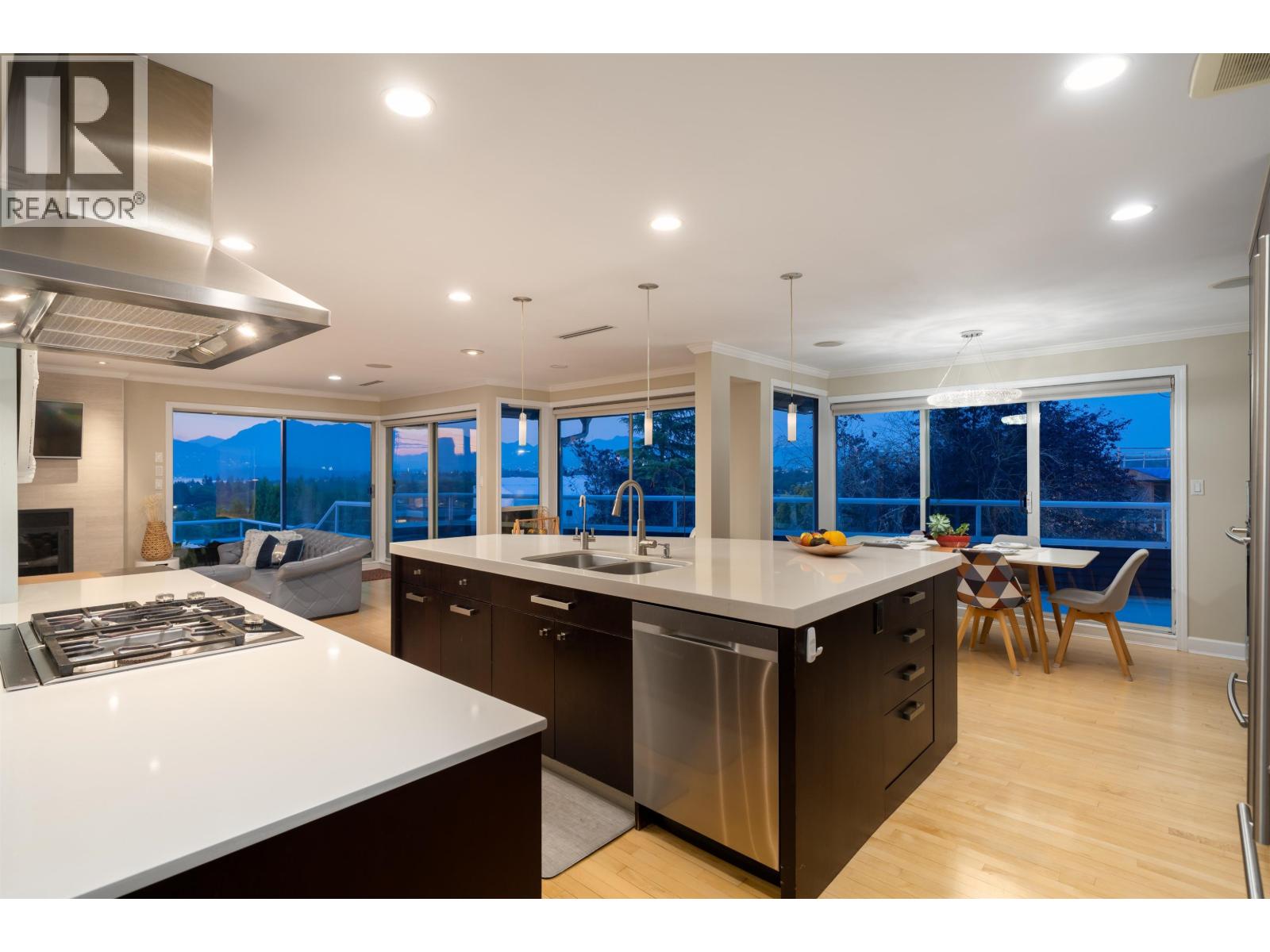 3655 Quesnel Drive, Vancouver, British Columbia V6L 3E6 - Photo 13 - R3154134
