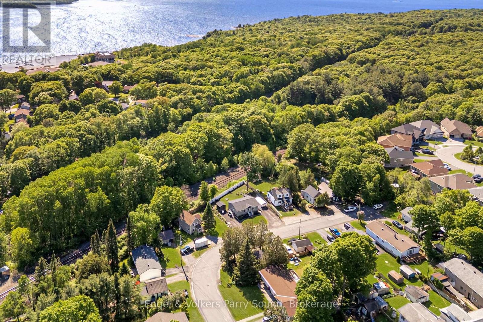 A - 6 Lawrence Street, Parry Sound, Ontario P2A 2E2 - Photo 19 - X13658288