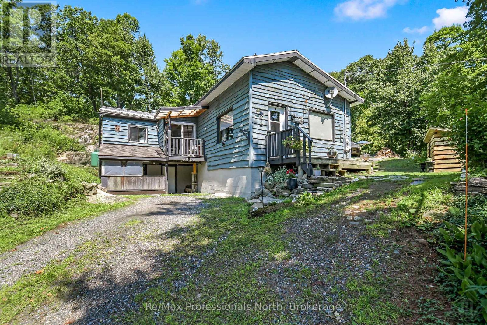 1017 BARLOCHAN ROAD, Muskoka Lakes, Ontario