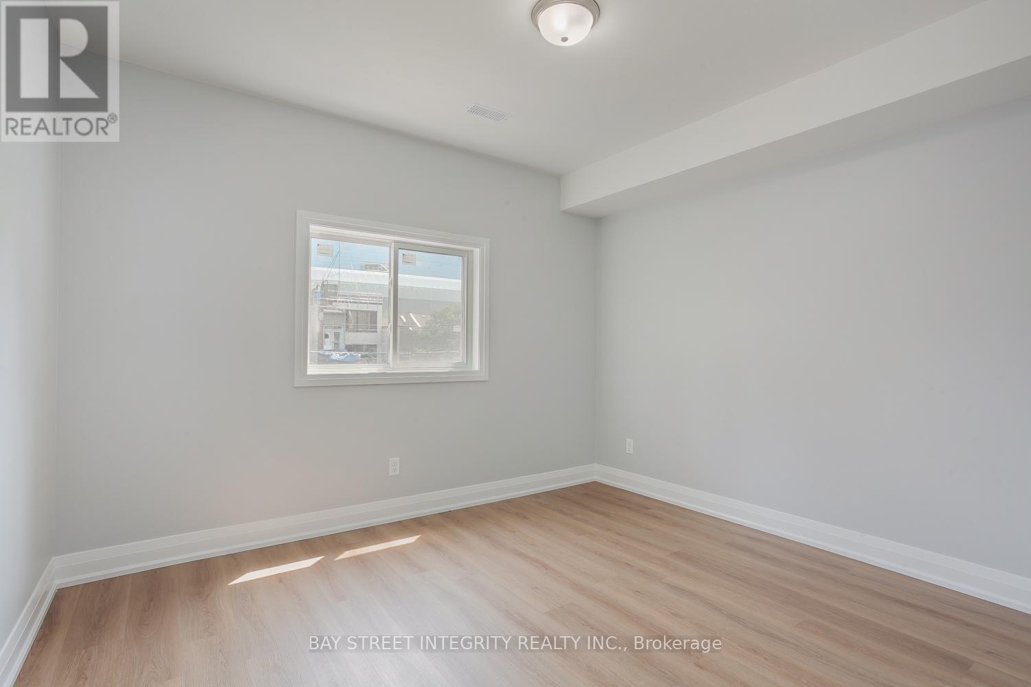 Upper Floor - 19 D'arcy Street, Toronto, Ontario  M5T 1J8 - Photo 13 - C13658284