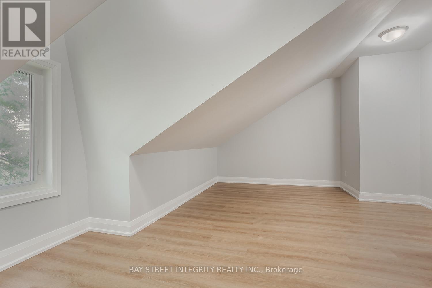 Upper Floor - 19 D'arcy Street, Toronto, Ontario  M5T 1J8 - Photo 17 - C13658284