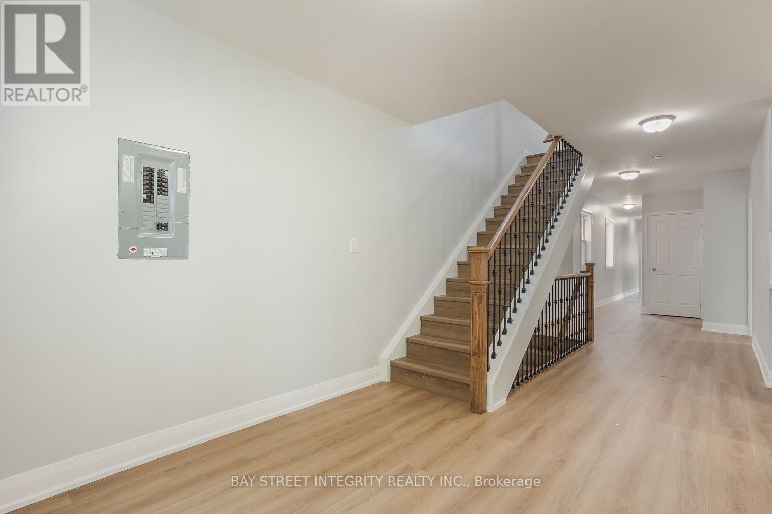 Upper Floor - 19 D'arcy Street, Toronto, Ontario  M5T 1J8 - Photo 5 - C13658284