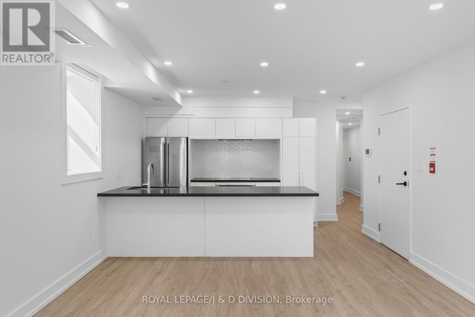 2 - 314 Lonsdale Road, Toronto, Ontario  M4V 1X4 - Photo 5 - C13658342