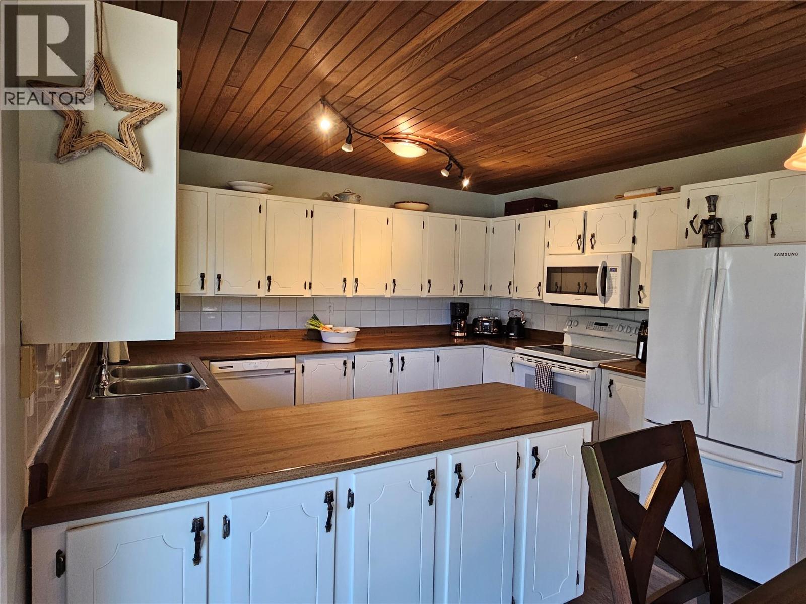 429 3rd Avenue, Keremeos, British Columbia V0X 1N2 - Photo 16 - 10375867