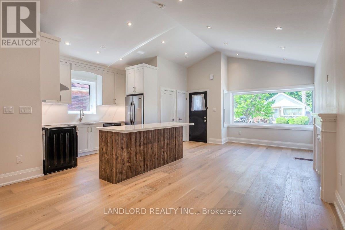 29 Hutton Avenue, Toronto, Ontario  M4C 3L2 - Photo 1 - E13658308
