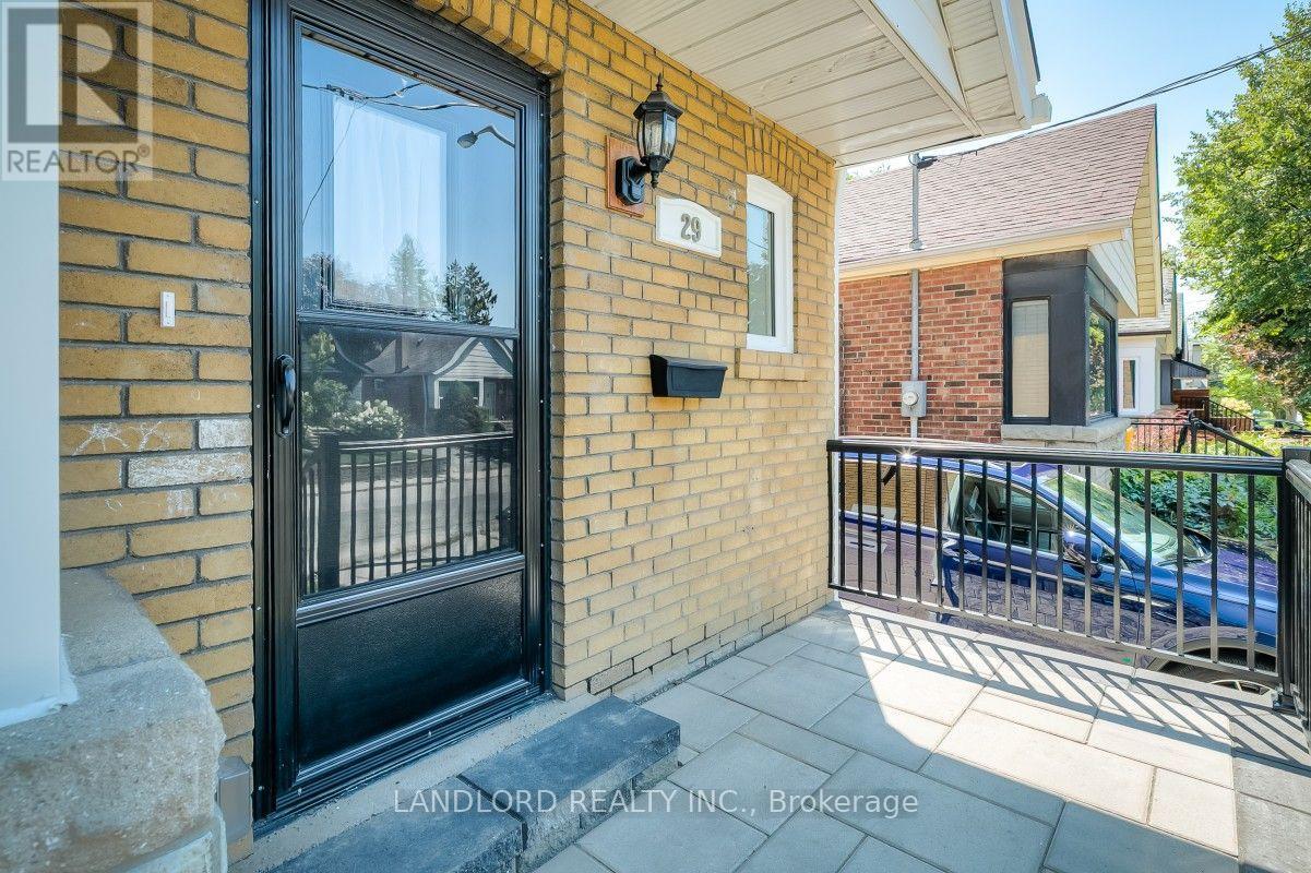 29 Hutton Avenue, Toronto, Ontario  M4C 3L2 - Photo 30 - E13658308