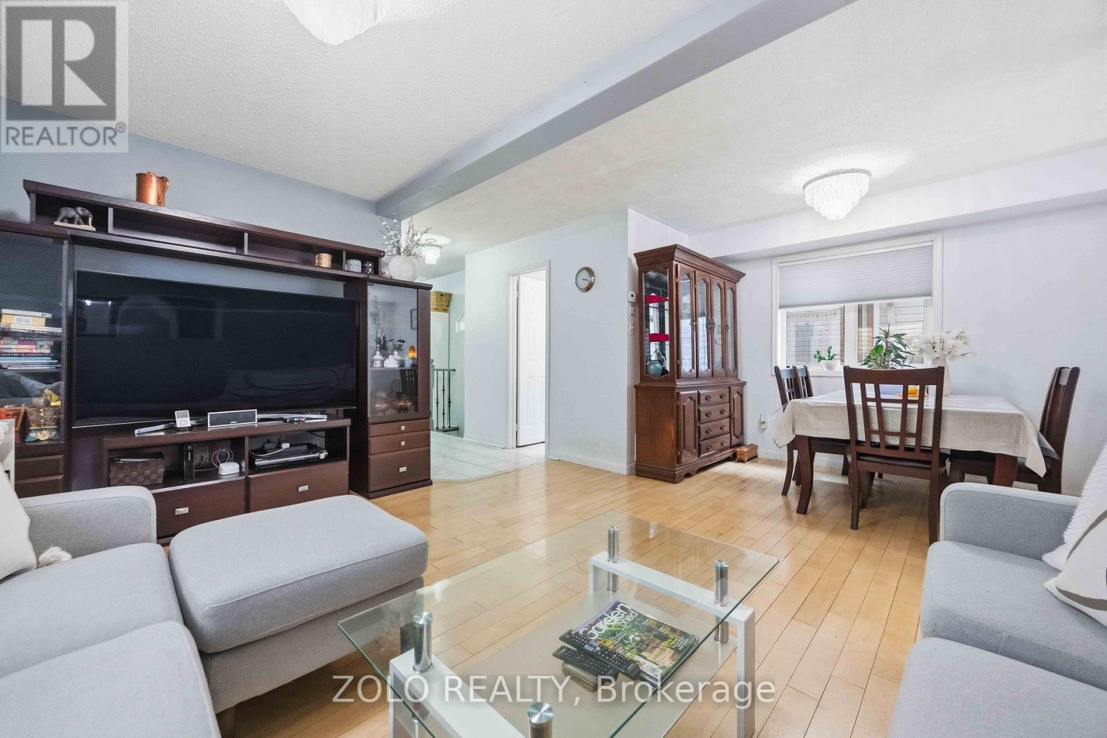 82 Piperbrook Crescent, Toronto, Ontario  M1E 5G9 - Photo 5 - E13658314