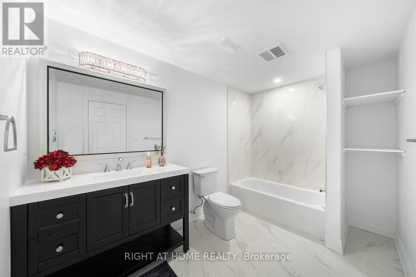 Lower - 582 Carlyle Court, Oshawa, Ontario L1H 6S2 - Photo 11 - E13658374