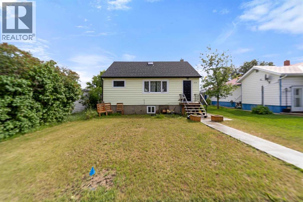 5219 50 Avenue, Camrose, Alberta
